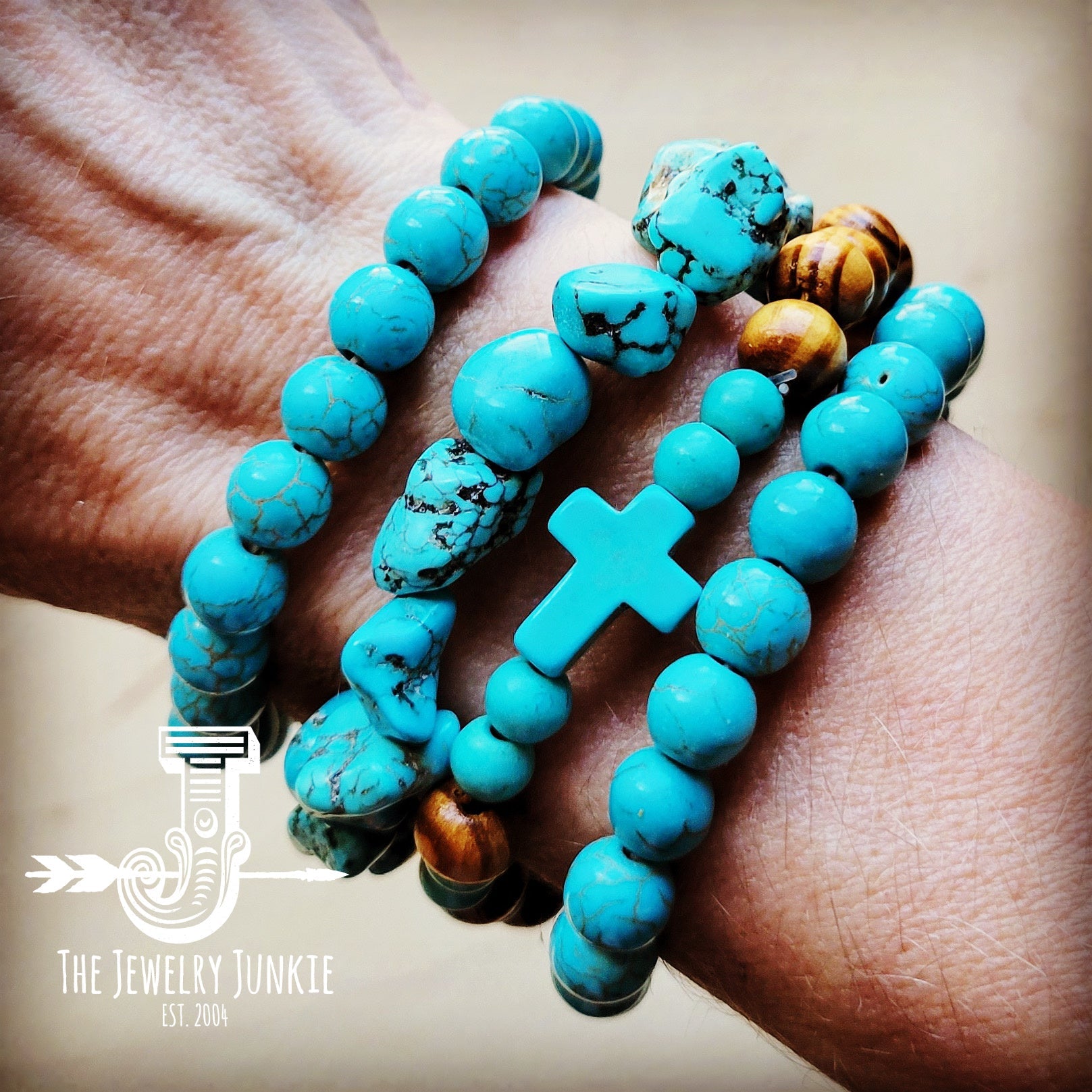 Bracelet Bar-Wood & Blue Turquoise Beads